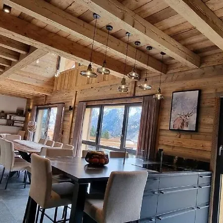 180 M2 High Standing 12 Pers